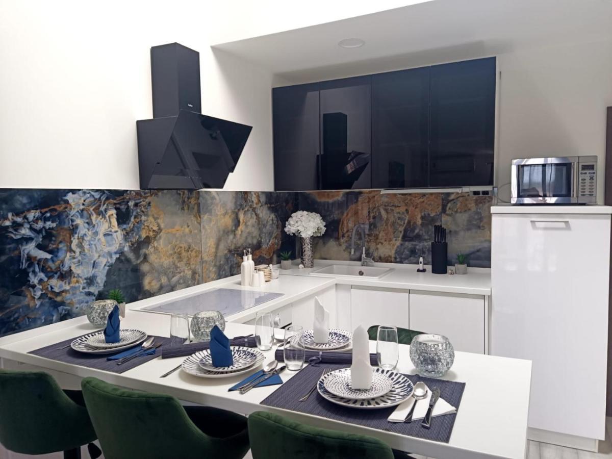 Apartman Lux Makarska Exteriör bild
