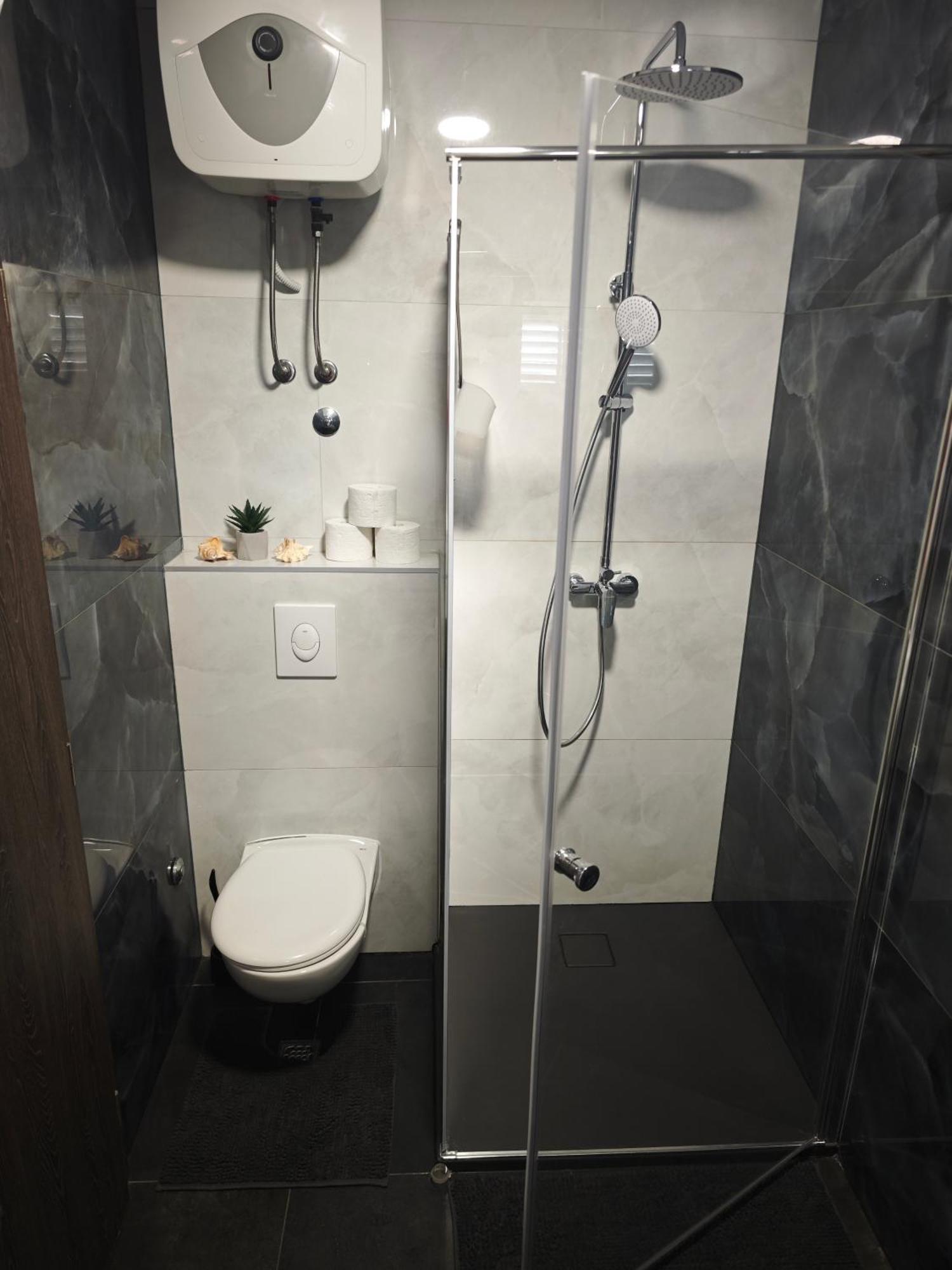 Apartman Lux Makarska Exteriör bild
